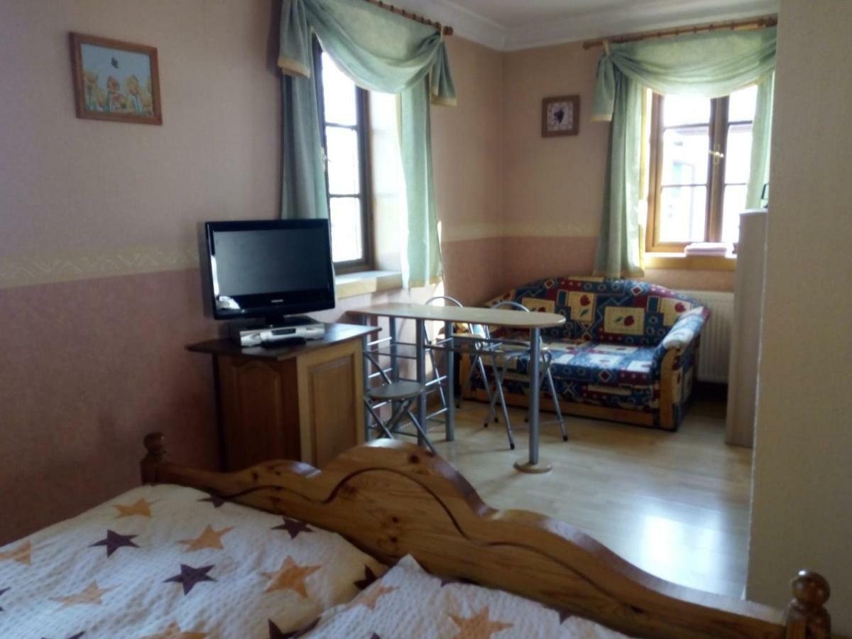 Restaurant A Pension Sorrento Otel Nový Bor Dış mekan fotoğraf